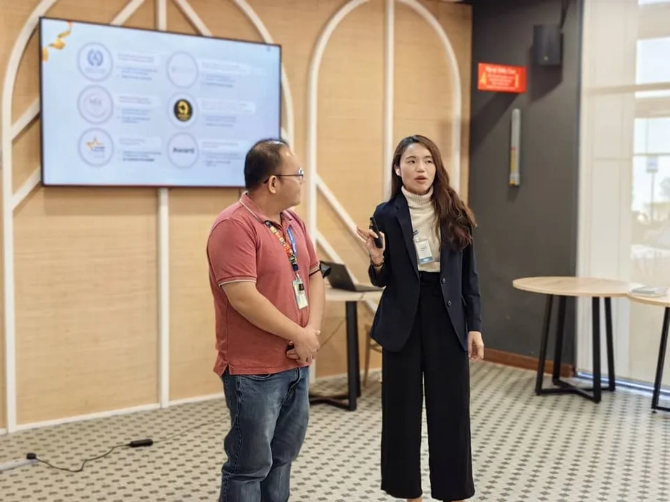 Dr. Elaine Loo — Corporate Speaker